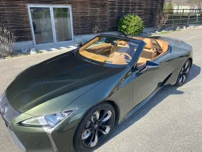 Lexus LC 500 Cabriolet V8 — Grand tourisme décapotable, 463 ch, faible kilométrage — fianco