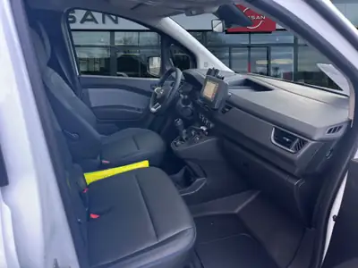 Nissan Townstar 1.3 L1 N-Connect — Utilitaire compact neuf, moteur essence fiable — Miniatura 8