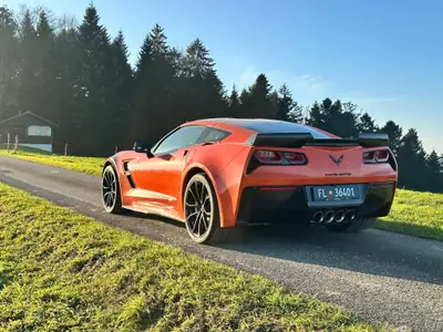Chevrolet Corvette Coupé Grand Sport 3LT — Muscle car américain, Final Edition ultra rare — Miniature 11