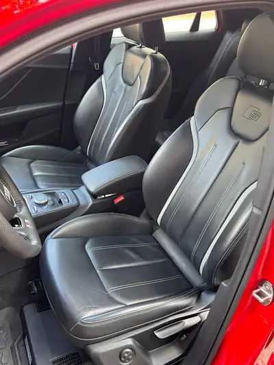 Audi SQ2 TFSI quattro — SUV compact sportif, 301 ch, seulement 52 000 km — Thumbnail 8
