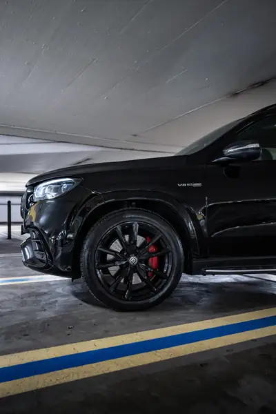 Mercedes-Benz GLS 63 AMG — SUV 7 places haute performance, 612 ch et seulement 85'000 km — Innenraum