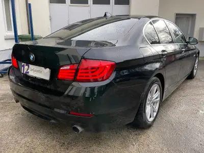 BMW 535i xDrive Steptronic — Berline de prestige, moteur 306 ch, transmission intégrale — Heckansicht