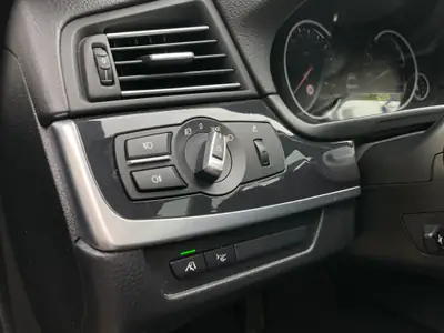 BMW 535i xDrive Steptronic — Berline de prestige, moteur 306 ch, transmission intégrale — Miniatur 14