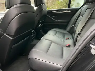BMW 535i xDrive Steptronic — Berline de prestige, moteur 306 ch, transmission intégrale — Miniatur 17