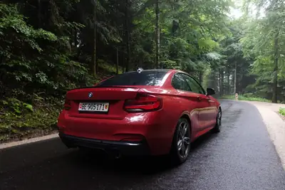 BMW M240i xDrive Steptronic — Coupé sportif 340 ch, transmission intégrale — arrière