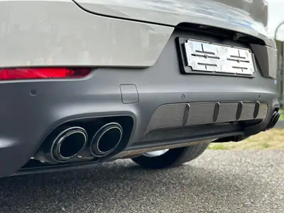 Porsche Cayenne Coupé 2020 — Design sportif, direction arrière et freins céramique — Miniatur 9