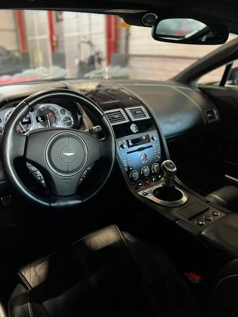 Aston Martin V8 Vantage 2007 occasion Vessy — 5