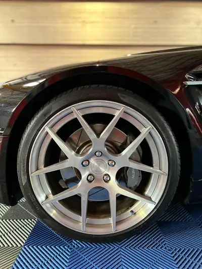 Aston Martin V8 Vantage 4.3 — Coupé sportif mythique, 47'000 km seulement — Miniatur 7