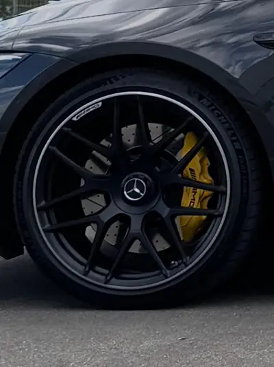 Mercedes-AMG GT 43 4Matic+ — Coupé sportif Facelift 2024, 390 ch et 22 000 km — Miniature 21