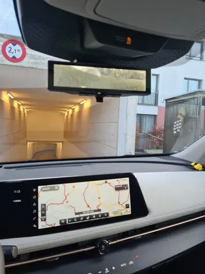 Nissan Ariya Evolve Diamond 87kWh — SUV électrique 600 km d'autonomie, faible kilométrage — Miniatura 12