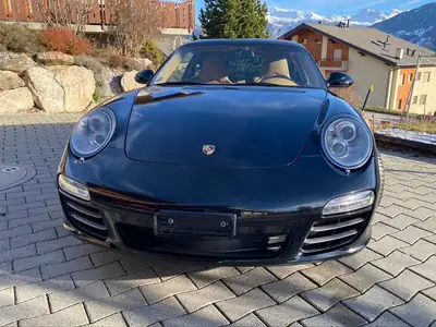 Porsche 911 Carrera 4S PDK — Coupé sportif 385 ch, traction intégrale, faible kilométrage — fianco