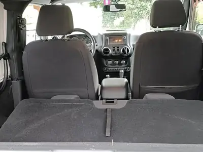Jeep Wrangler 2.8 CRD Sport — SUV emblématique diesel, toit amovible, 137'000 km — Miniature 11