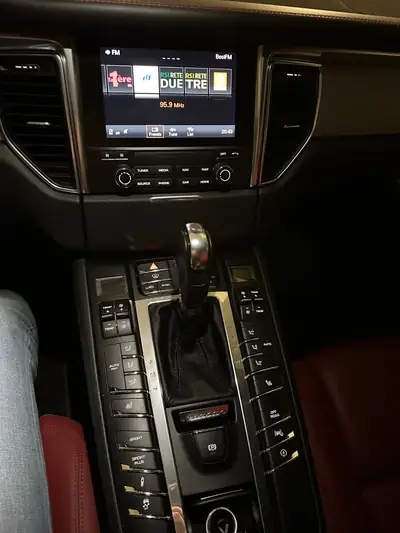 Porsche Macan S Diesel PDK — SUV premium 258 ch, sans accident, prix opportunité — côté
