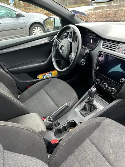 Skoda Octavia Soleil 4x4 TSI — Monospace polyvalent, traction intégrale et 190 ch — intérieur