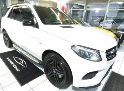 Mercedes-Benz GLE 450 AMG 4Matic — SUV premium 367 ch, design intemporel — vista posteriore