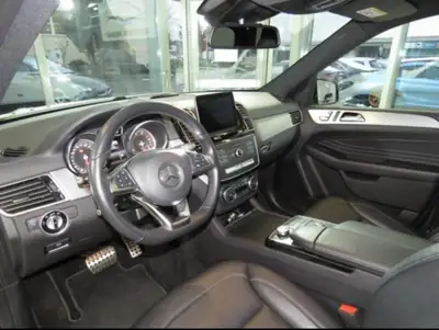 Mercedes-Benz GLE 450 AMG 4Matic — SUV premium 367 ch, design intemporel — Miniatura 7