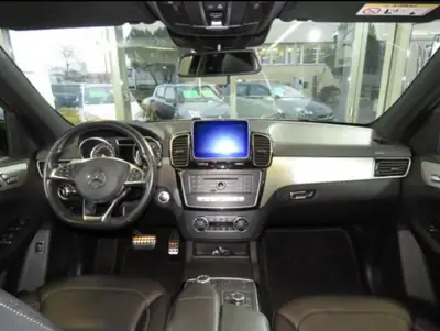 Mercedes-Benz GLE 450 AMG 4Matic — SUV premium 367 ch, design intemporel — Miniatura 12