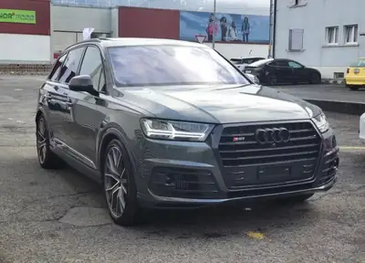 Audi SQ7 — SUV 7 places haute performance, 435 ch diesel, kilométrage modéré — vista esterna