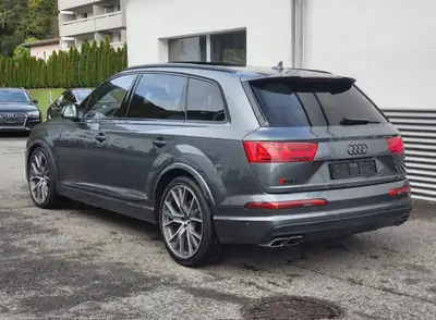 Audi SQ7 — SUV 7 places haute performance, 435 ch diesel, kilométrage modéré — fianco