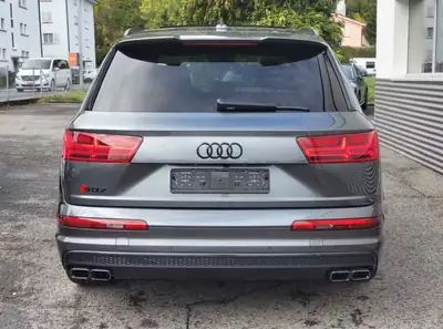 Audi SQ7 — SUV 7 places haute performance, 435 ch diesel, kilométrage modéré — dettaglio