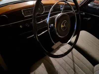 Mercedes-Benz 190 Ponton 1959 — Légende automobile, trouvaille d'atelier — tableau de bord