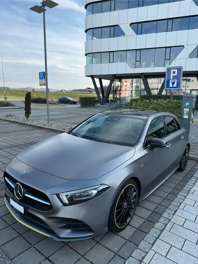 Mercedes-Benz Classe A 220 AMG 4Matic — Berline dynamique, intégrale performante — Miniatura 14
