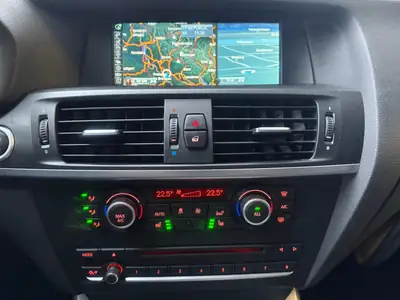 BMW X3 xDrive 35d — SUV premium diesel, 313 ch et consommation maîtrisée — Miniature 16