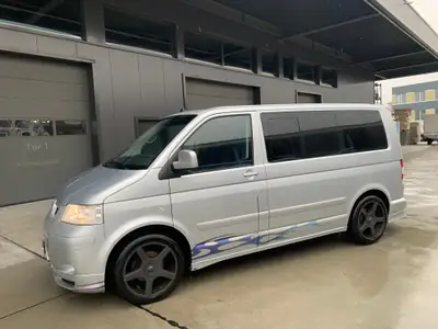 VW T5 Multivan Comfortline 2.5 TDI — Minibus 7 places, diesel fiable et spacieux — vista esterna