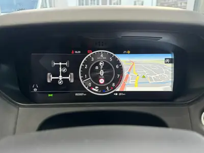 Range Rover Velar SV Autobiography Dynamic Edition — 550 ch, design intemporel, 54 000 km — Miniature 13
