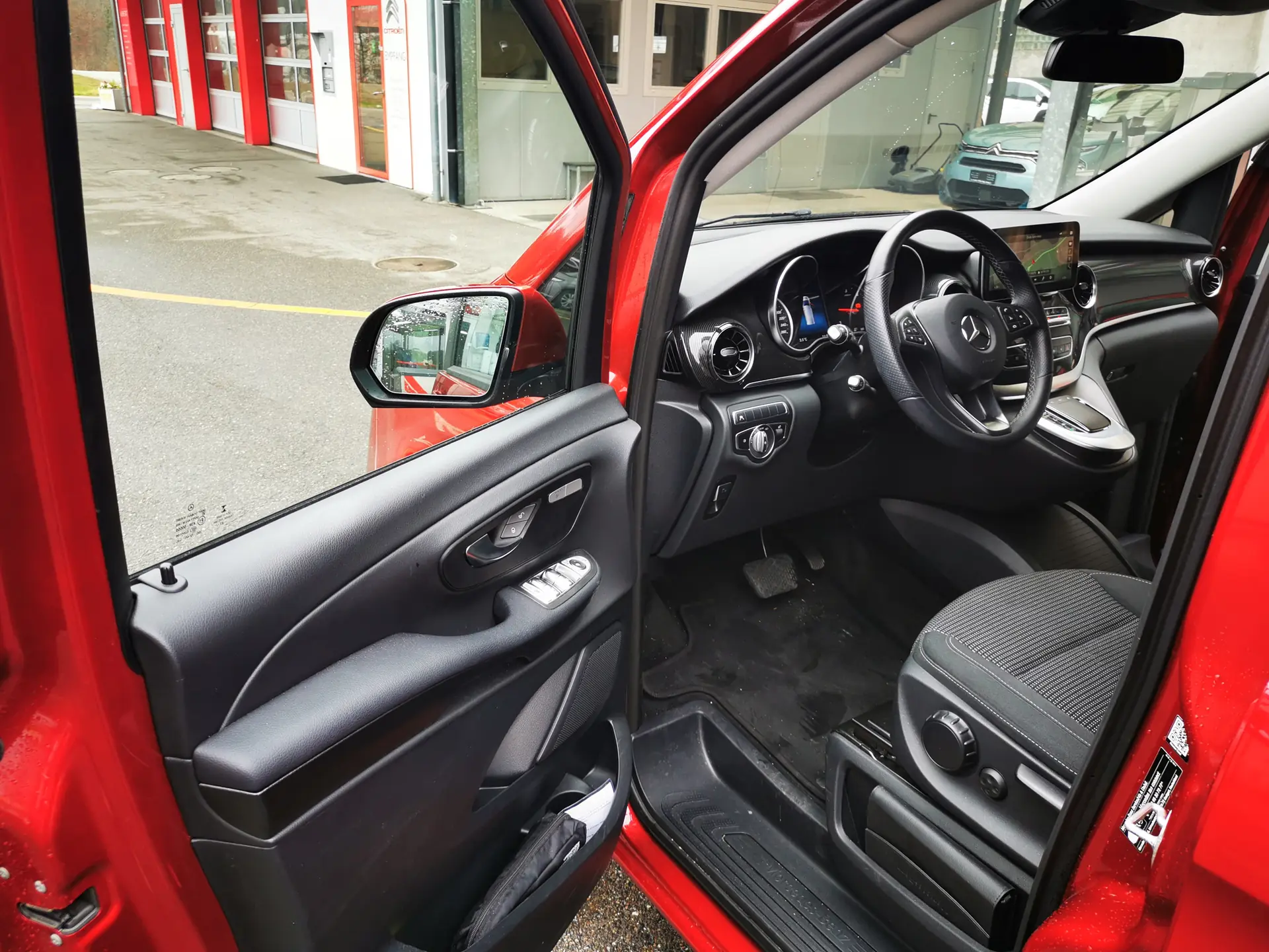 Mercedes-Benz V 220 d — Monospace premium diesel, 87'000 km, 9G-Tronic — Außenansicht
