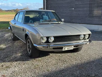 Fiat Dino 135 2400 — Coupé sportif italien des années 70, révision récente — vista esterna