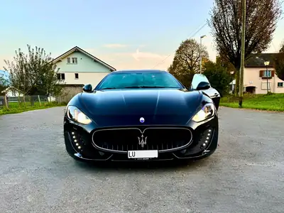 Maserati GranTurismo Sport Cambiocorsa 2013 — Coupé sport d'exception, 35 900 km seulement — Heckansicht