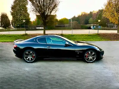 Maserati GranTurismo Sport Cambiocorsa 2013 — Coupé sport d'exception, 35 900 km seulement — Miniatur 8