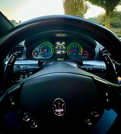 Maserati GranTurismo Sport Cambiocorsa 2013 — Coupé sport d'exception, 35 900 km seulement — Miniatur 10