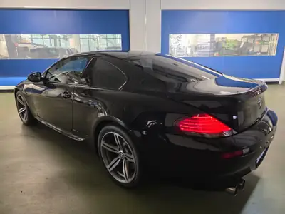 BMW M6 SMG 2010 — Coupé sportif 507 ch, kilométrage modéré — Miniatur 12