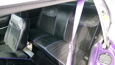 Ford Gran Torino 1973 — Muscle car légendaire, violet métallisé, 29 000 km — Miniature 10