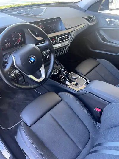 BMW 120d xDrive Steptronic — Berline diesel performante, 174'000 km, toutes routes — Armaturenbrett
