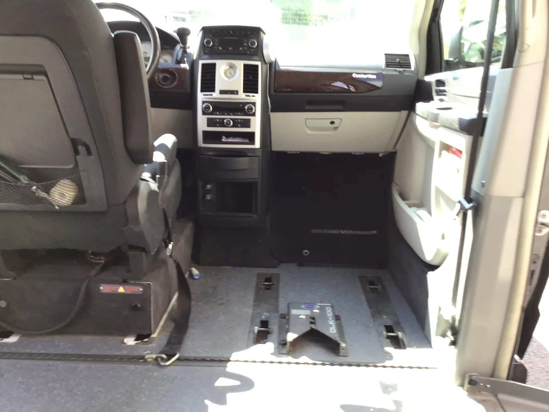 Chrysler Grand Voyager 2011 occasion Grandvaux — 3