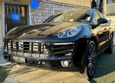 Porsche Macan S Diesel — Performance et élégance, garantie constructeur 12 mois — interior