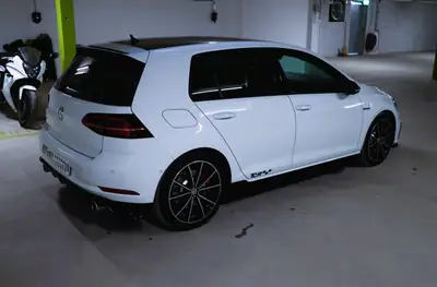 VW Golf 2.0 TSI GTI TCR DSG — Sportive affûtée, 34'900 km seulement — Miniatura 8