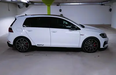 VW Golf 2.0 TSI GTI TCR DSG — Sportive affûtée, 34'900 km seulement — Miniatura 9
