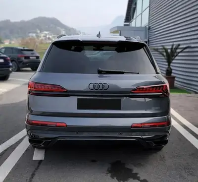 Audi Q7 50 TDI quattro ABT — 330 ch, diesel performant, único propriétaire — Armaturenbrett