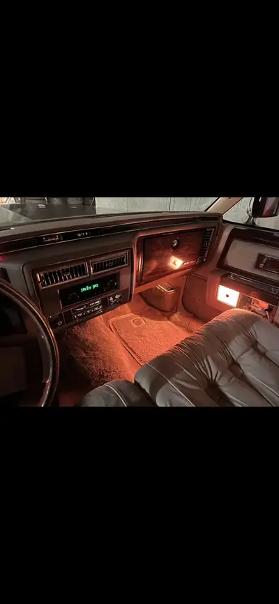 Cadillac DeVille Limousine 1978 — Véhicule de collection, état impeccable — vista posteriore