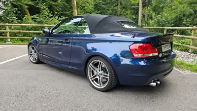 BMW 135i Cabrio — Roadster sportif 306 ch, cabriolet compact prestige — cruscotto