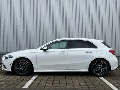 Mercedes-Benz A 250 AMG Line 4MATIC — Compacte sportive, 224 ch et traction intégrale — vista posteriore