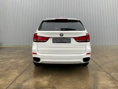 BMW X5 xDrive M50d — SUV premium diesel, 381 ch et équipement complet — Miniature 8