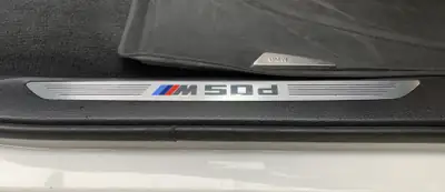 BMW X5 xDrive M50d — SUV premium diesel, 381 ch et équipement complet — Miniature 15