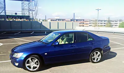 Lexus IS 300 2003 — Berline de prestige, moteur 3.0L performant, historique sans sinistre — Seitenansicht