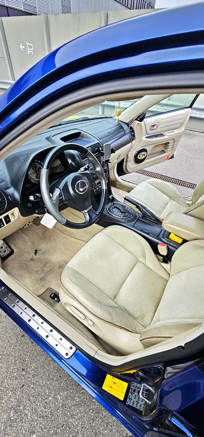 Lexus IS 300 2003 — Berline de prestige, moteur 3.0L performant, historique sans sinistre — Miniatur 10