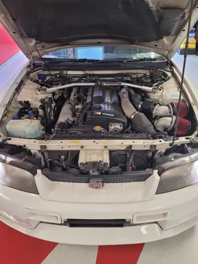 Nissan Skyline GTR R33 — Le coupé sportif culte des années 90 avec moteur RB26DETT — Innenraum